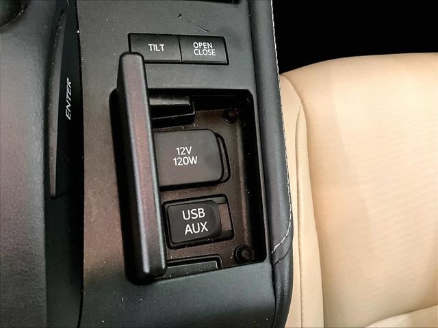 Used 2012 Lexus CT 200h Premium w/ Premium Audio Pkg FWD image 32