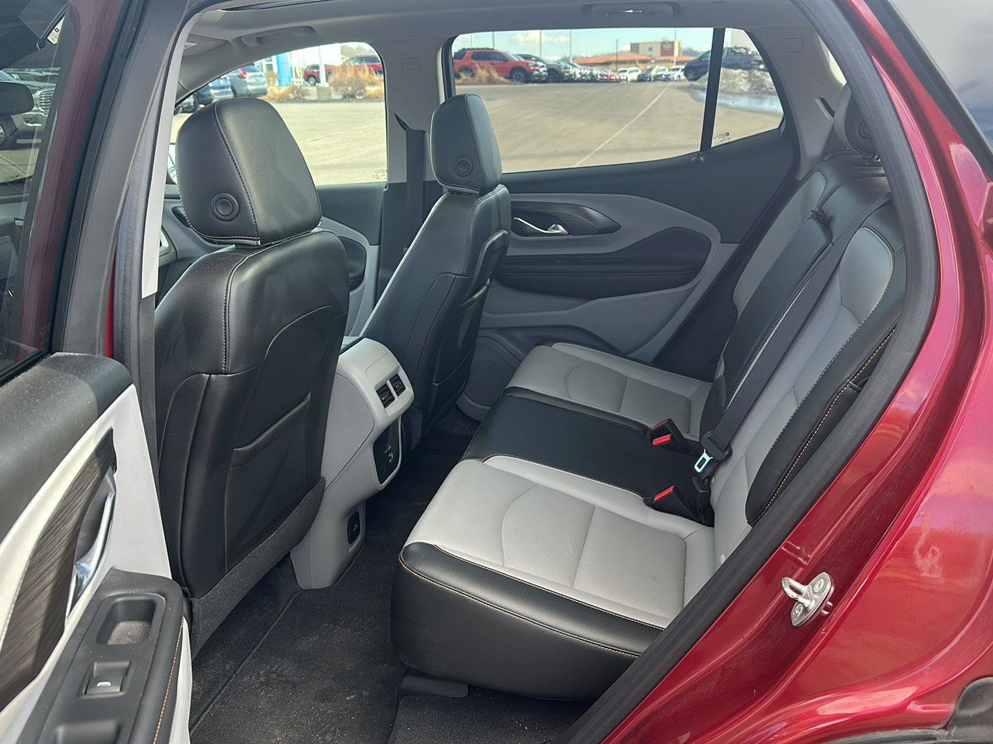 Used 2018 GMC Terrain SLT w/ Preferred Package image 22