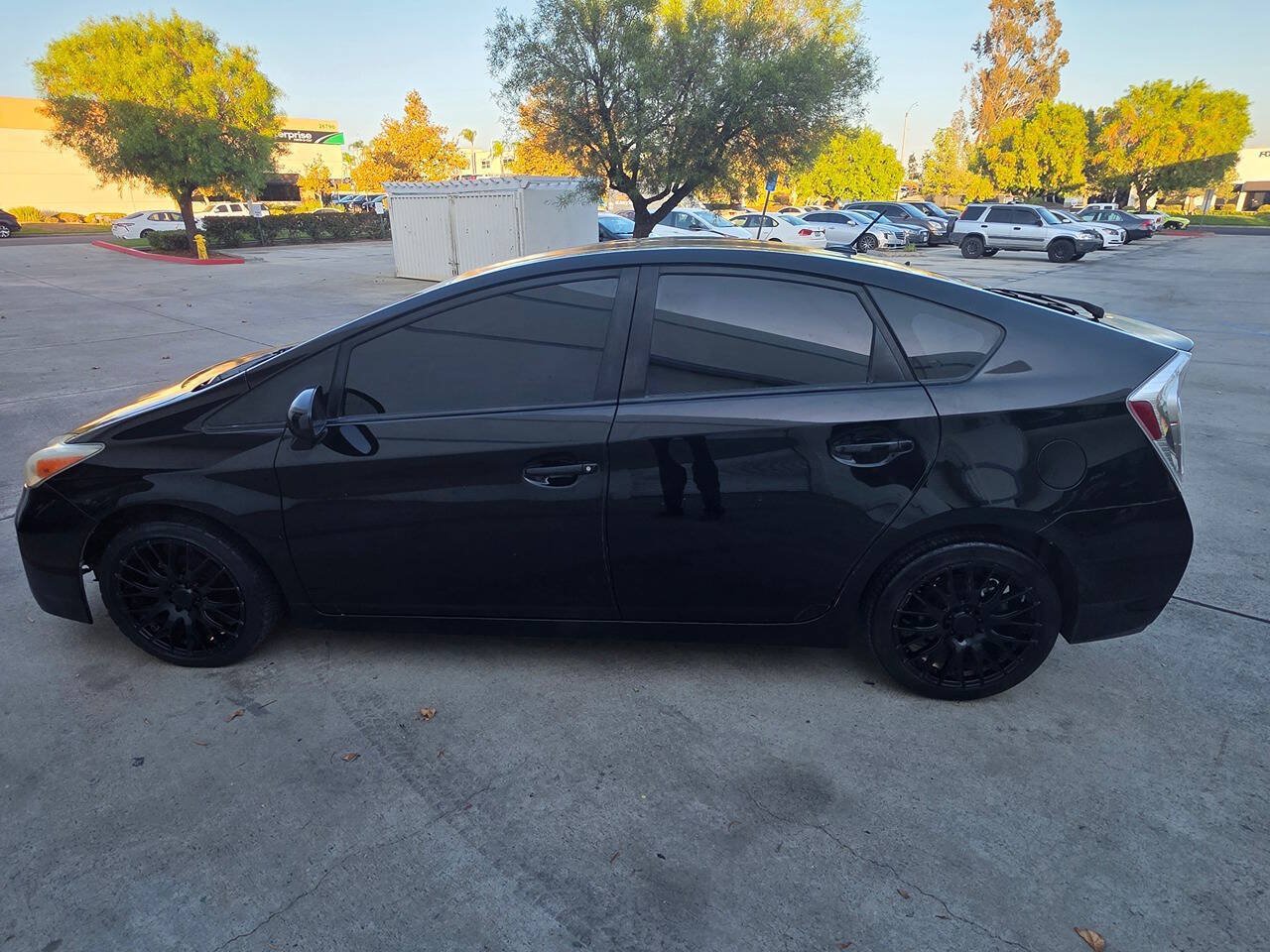 Used 2015 Toyota Prius Four w/ Preferred Accessory Package FWD image 6
