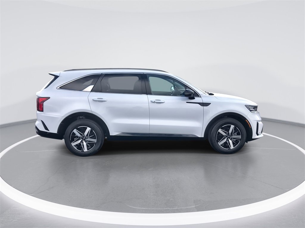Used 2022 Kia Sorento S image 9