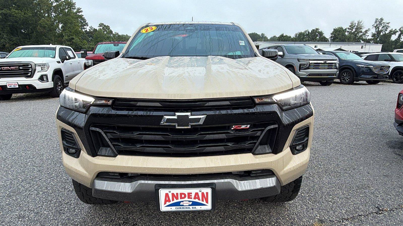 Used 2023 Chevrolet Colorado Z71 w/ Advanced Trailering Package AWD/4WD image 2