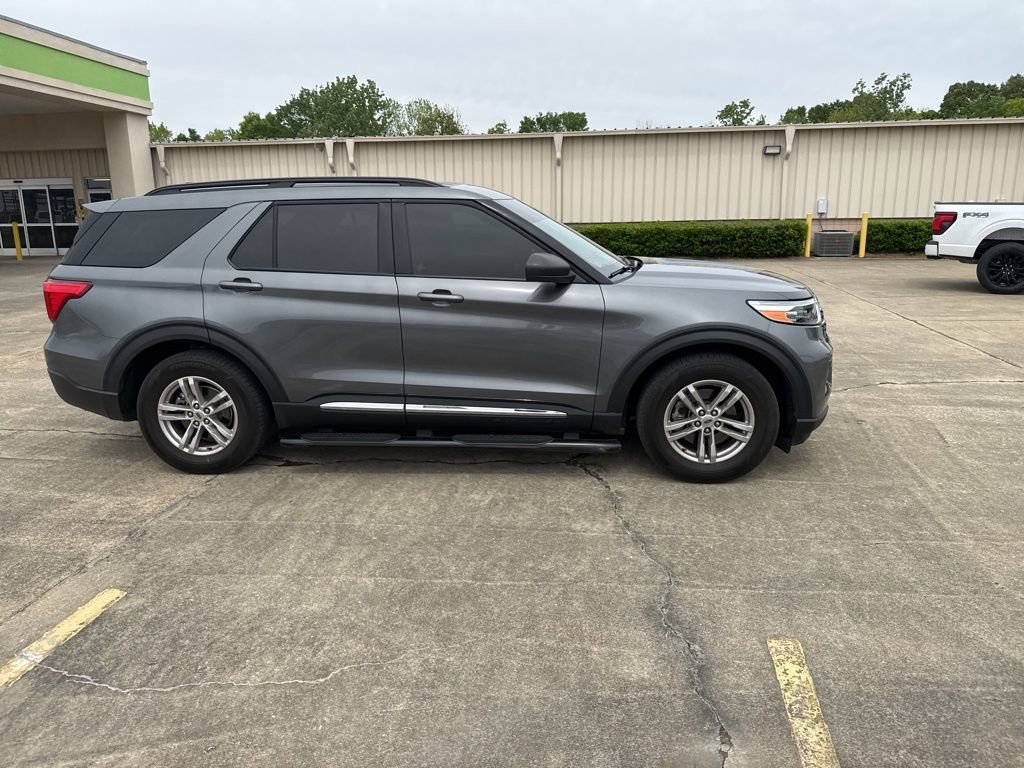 Certified 2022 Ford Explorer XLT image 13