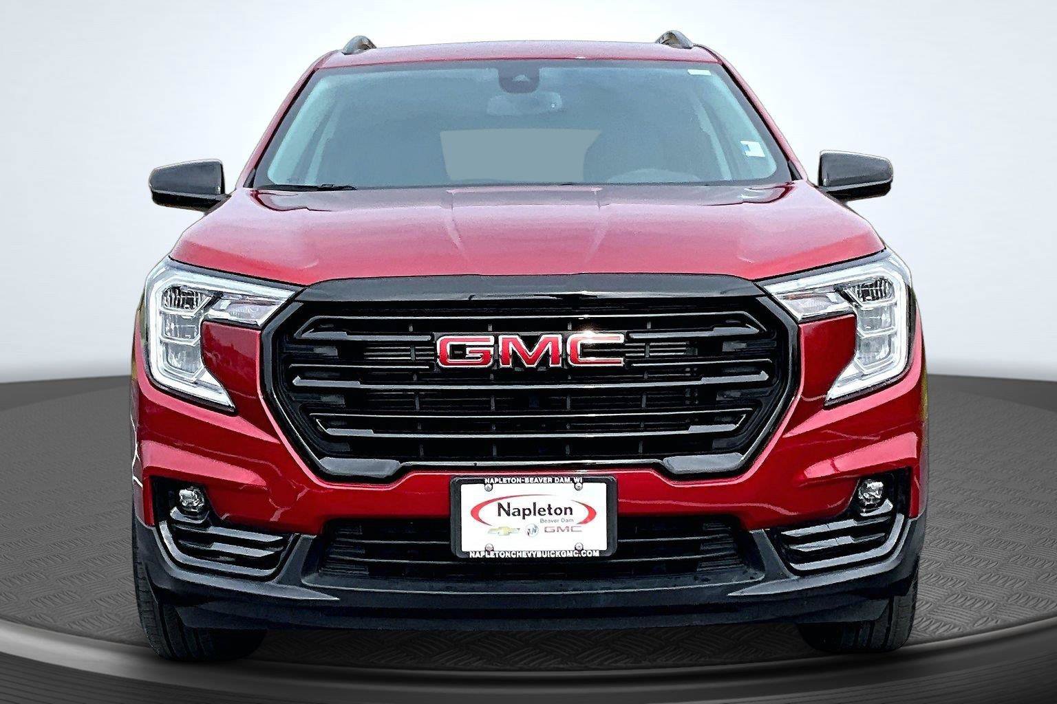 Used 2023 GMC Terrain SLT w/ Elevation Edition AWD/4WD image 3