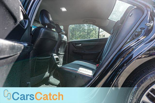 Used 2016 Toyota Camry SE image 21