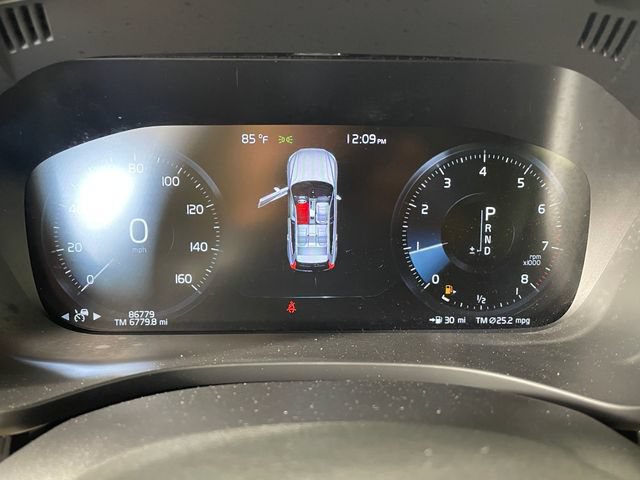 Used 2020 Volvo XC60 T5 Inscription w/ Protection Package Premier AWD/4WD image 5