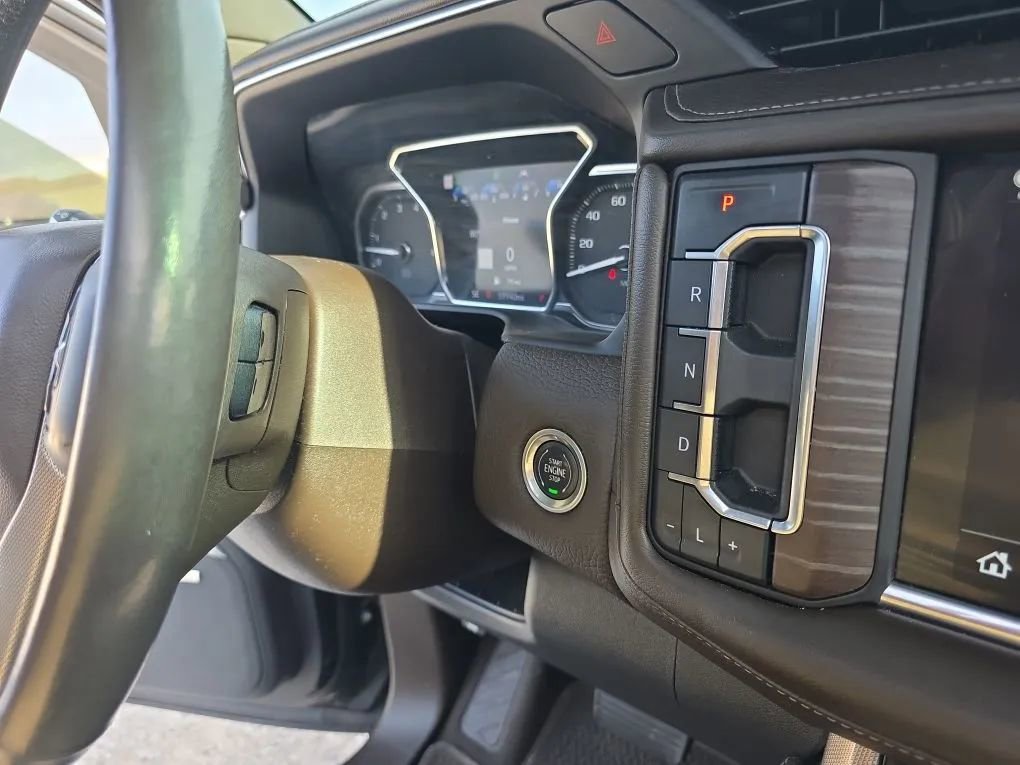 Used 2021 GMC Yukon Denali w/ LPO, Illumination Package image 17