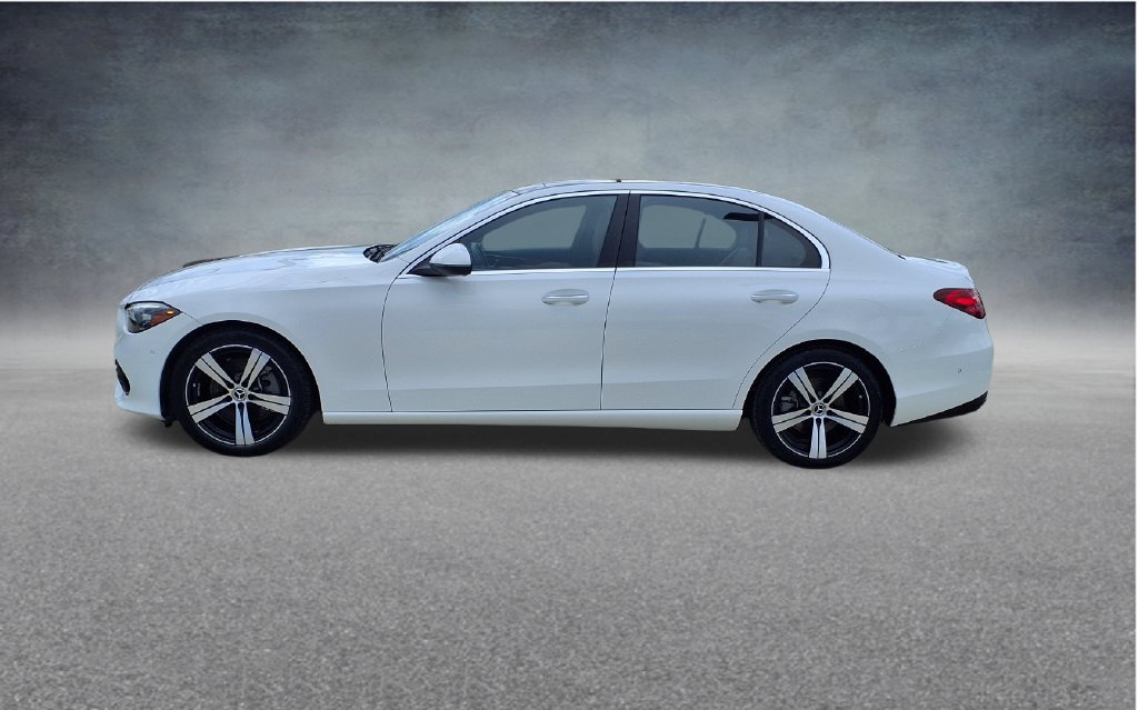 Used 2025 Mercedes-Benz C 300 Sedan image 4