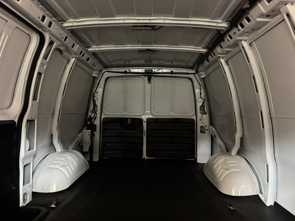 New 2026 Chevrolet Express 2500 RWD image 13