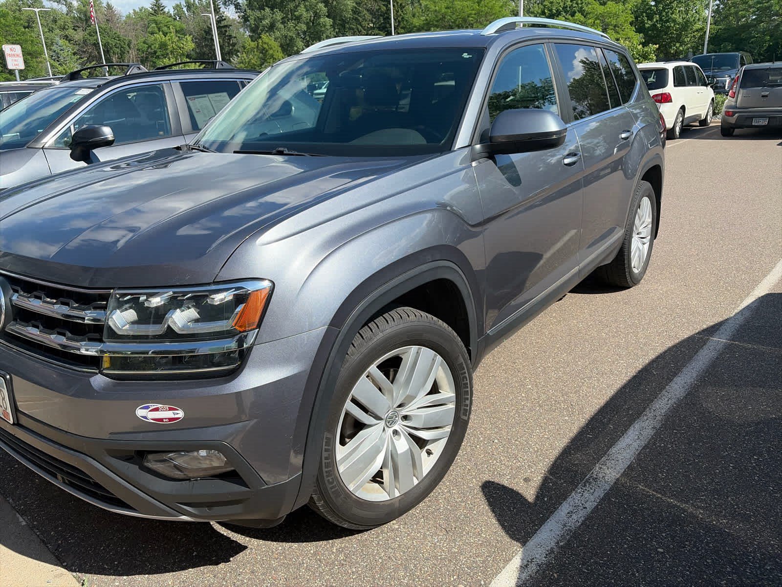 Used 2019 Volkswagen Atlas SEL AWD/4WD image 3