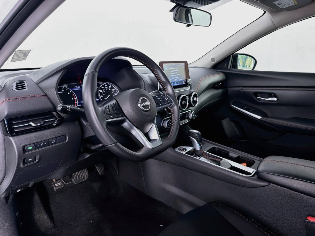 Used 2024 Nissan Sentra SR FWD image 14