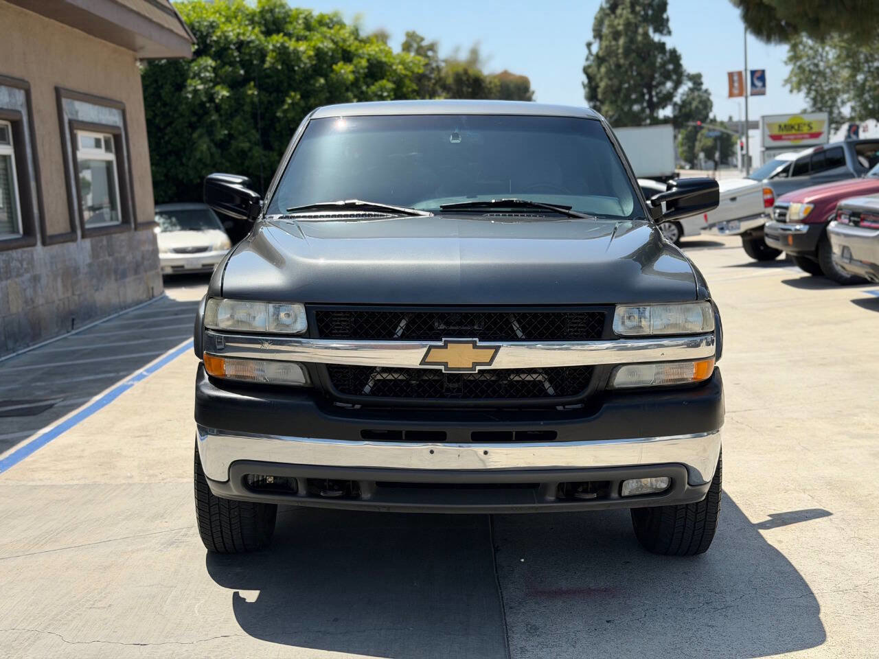 Used 2002 Chevrolet Silverado 2500 LT AWD/4WD image 4