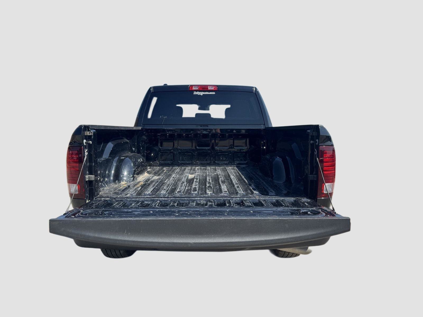 Used 2024 RAM 1500 Warlock RWD image 32