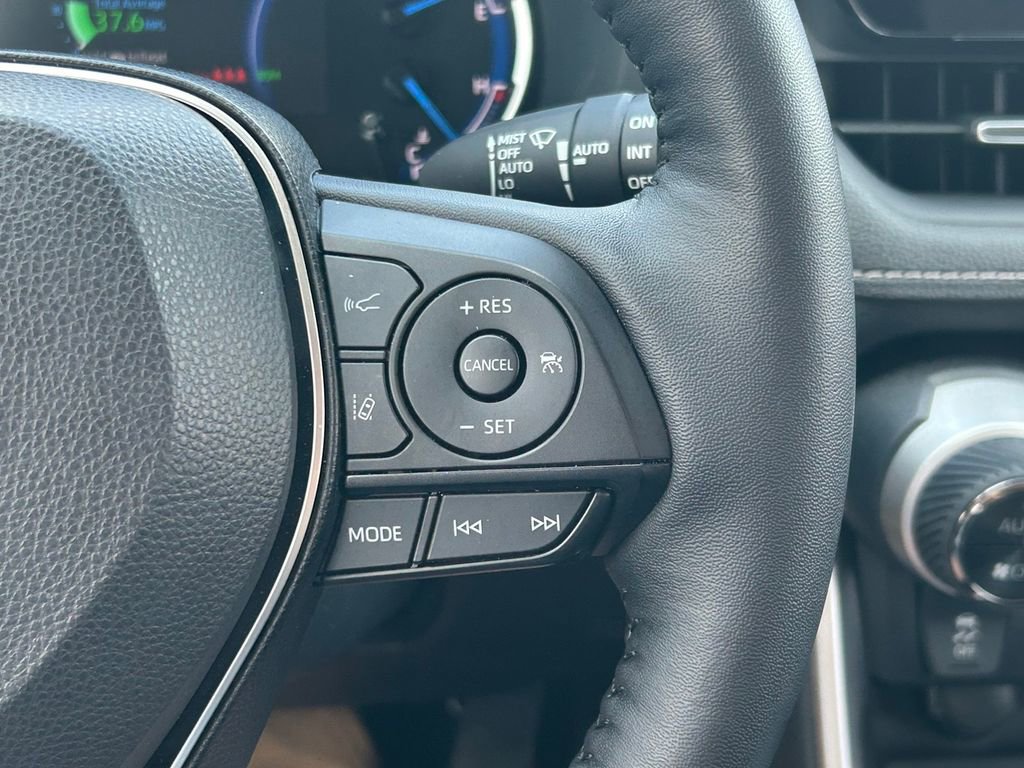 Used 2025 Toyota RAV4 XLE Premium w/ Weather Package AWD/4WD image 41