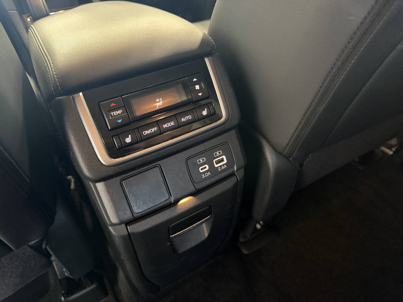 Used 2023 Subaru Ascent Limited AWD/4WD image 28