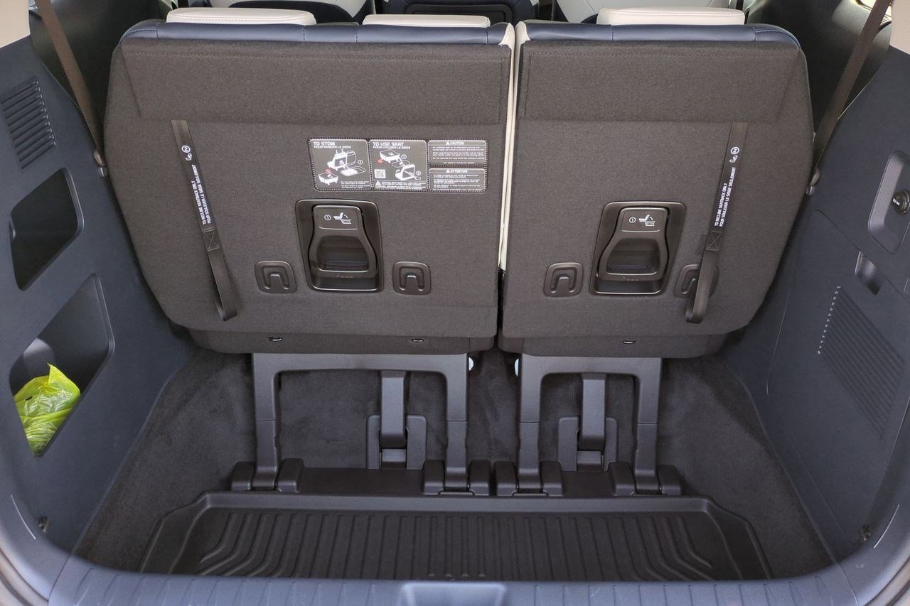 New 2026 Kia Carnival EX image 22