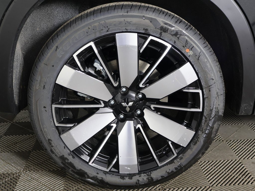 New 2026 Mitsubishi Outlander SE image 26