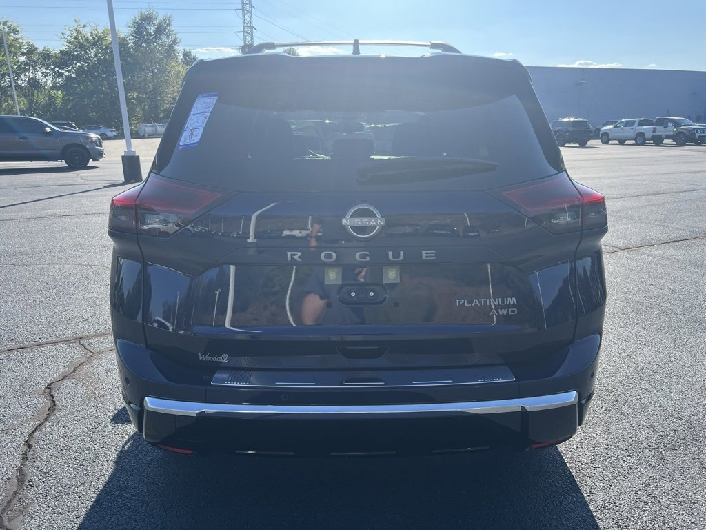 New 2026 Nissan Rogue Platinum image 8