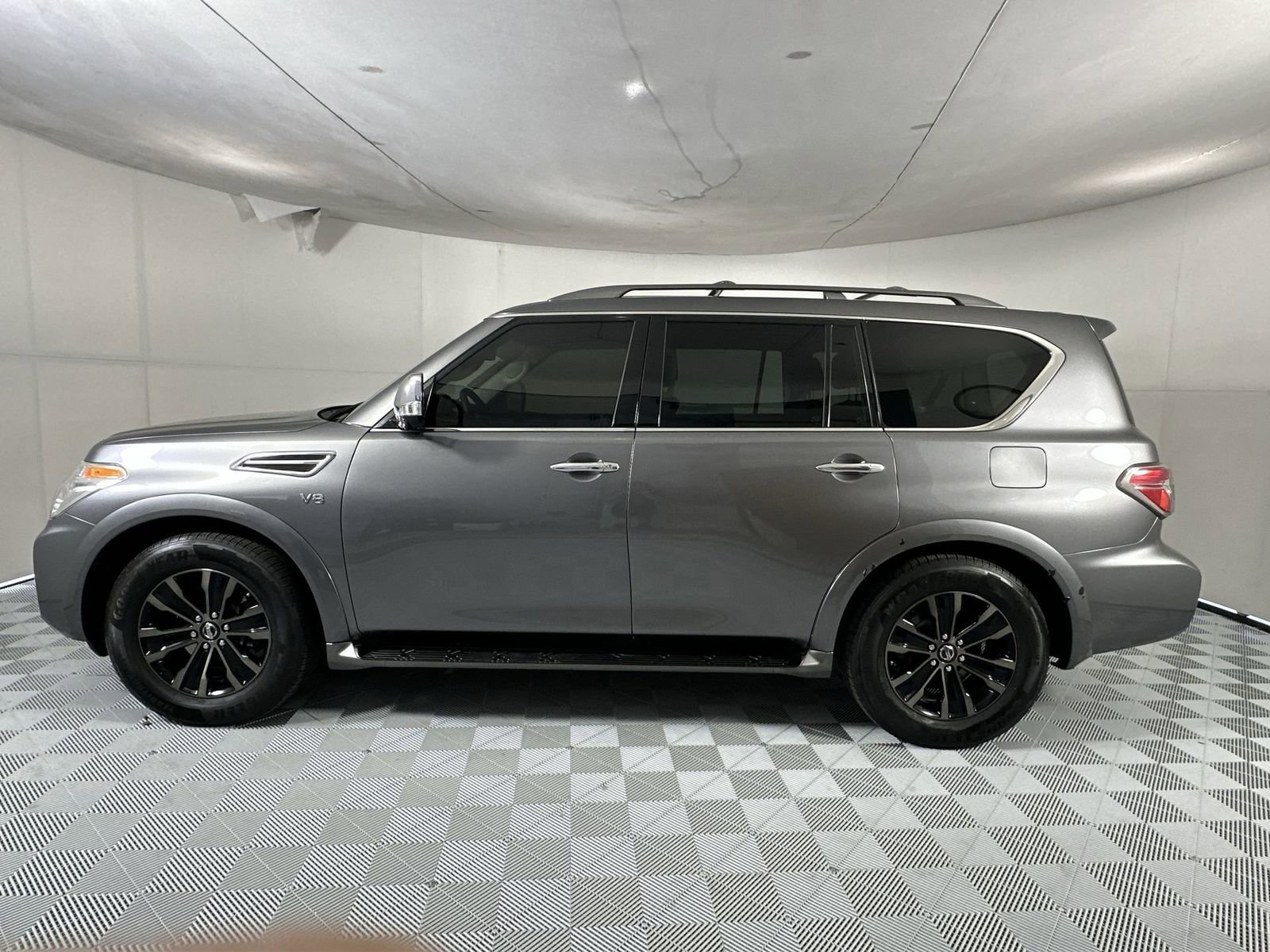 Used 2020 Nissan Armada Platinum w/ Captain's Chairs Package image 5