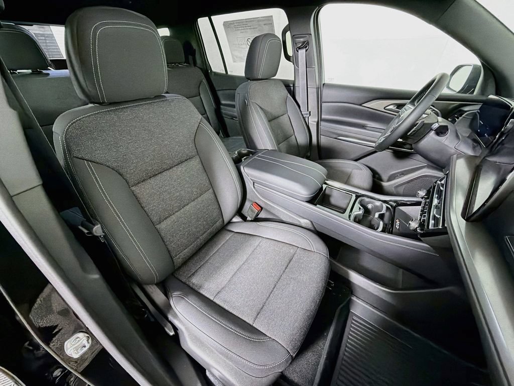 New 2026 Chevrolet Traverse LT w/ Driver Confidence Package AWD/4WD image 29