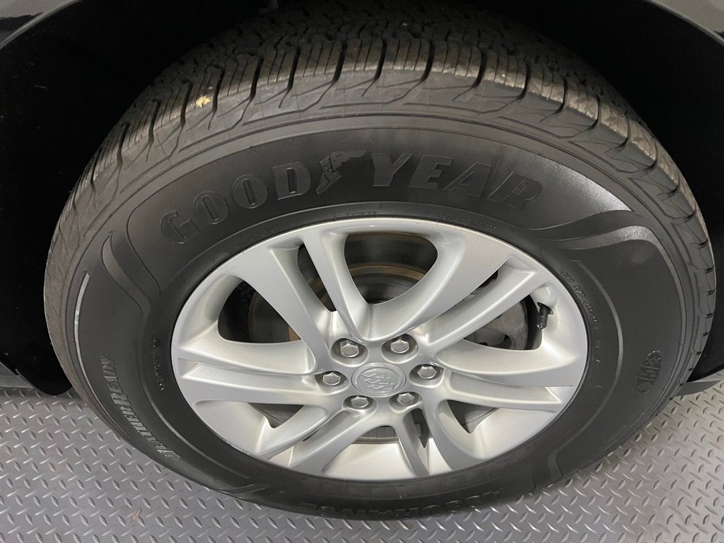 Used 2018 Buick Enclave Essence image 21