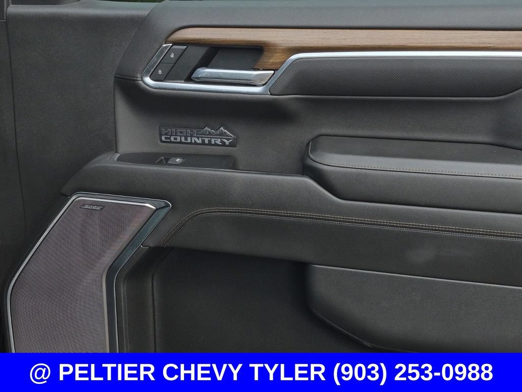 Used 2022 Chevrolet Silverado 1500 High Country w/ High Country Premium Package AWD/4WD image 15