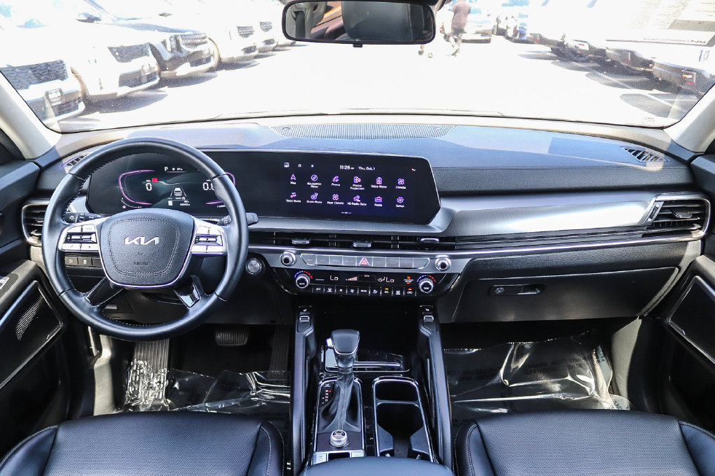 Certified 2024 Kia Telluride S w/ S Sunroof Package FWD image 11