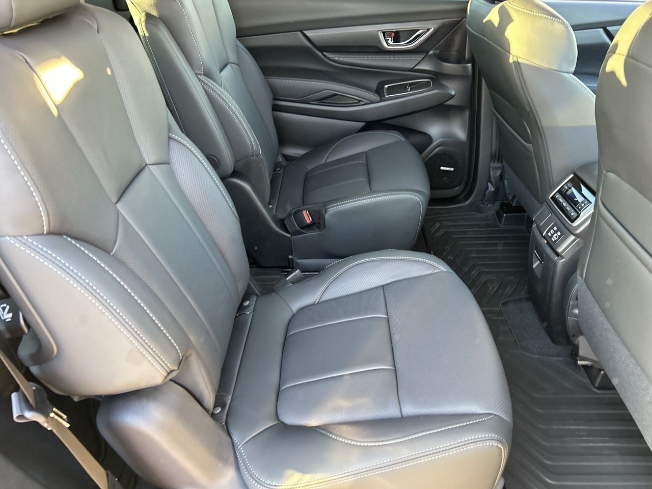 New 2027 Subaru Ascent Limited AWD/4WD image 9