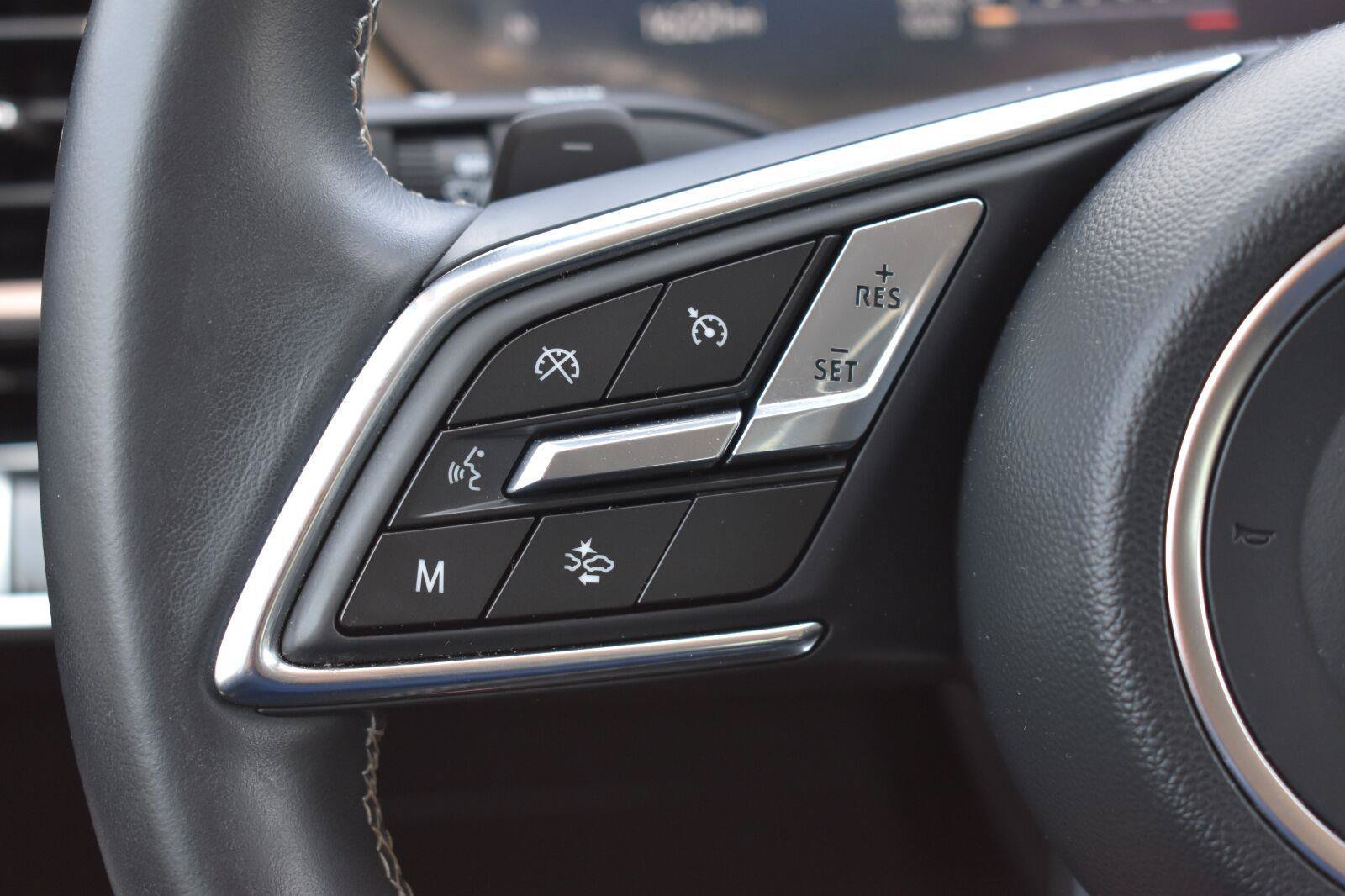Used 2024 Buick Envision Sport Touring AWD/4WD image 6