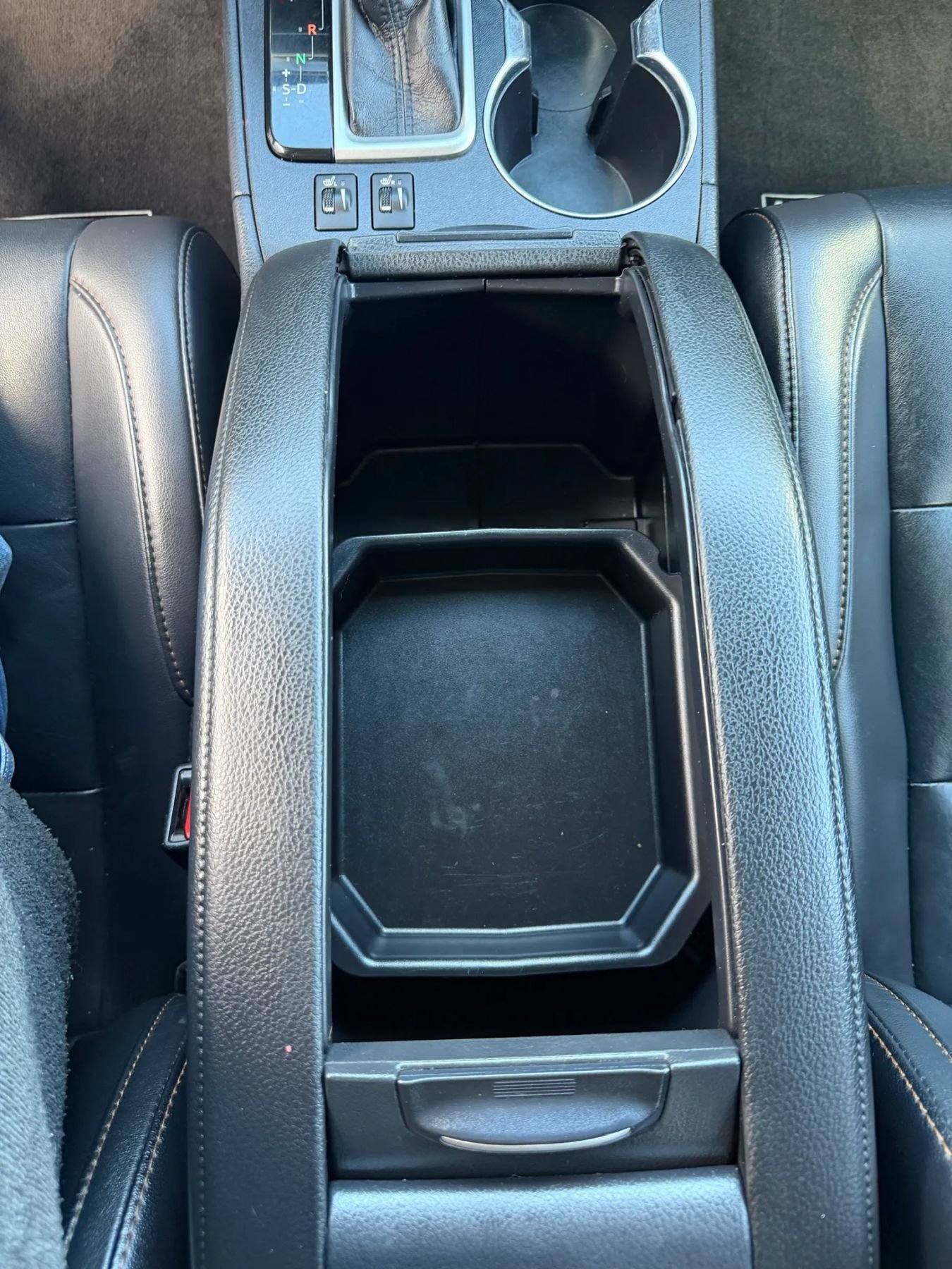 Used 2019 Toyota Highlander XLE FWD image 31