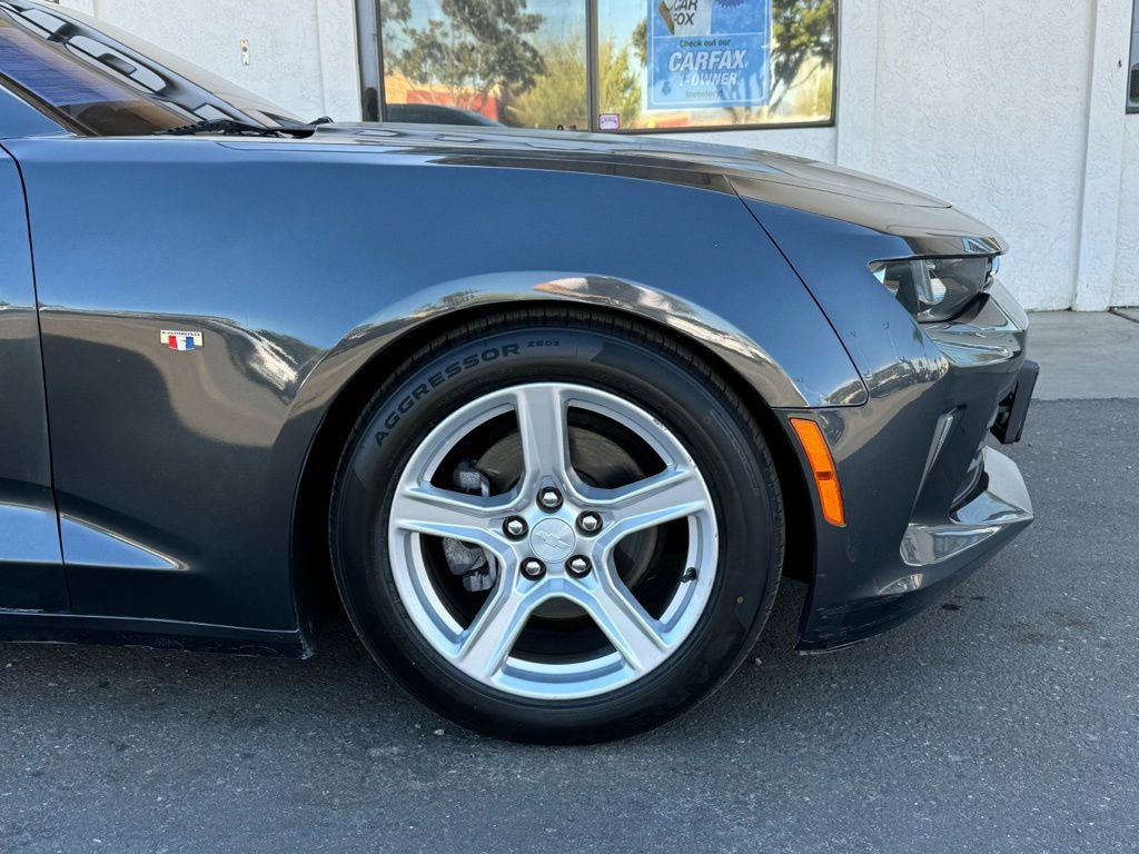 Used 2017 Chevrolet Camaro LT w/ Technology Package image 2