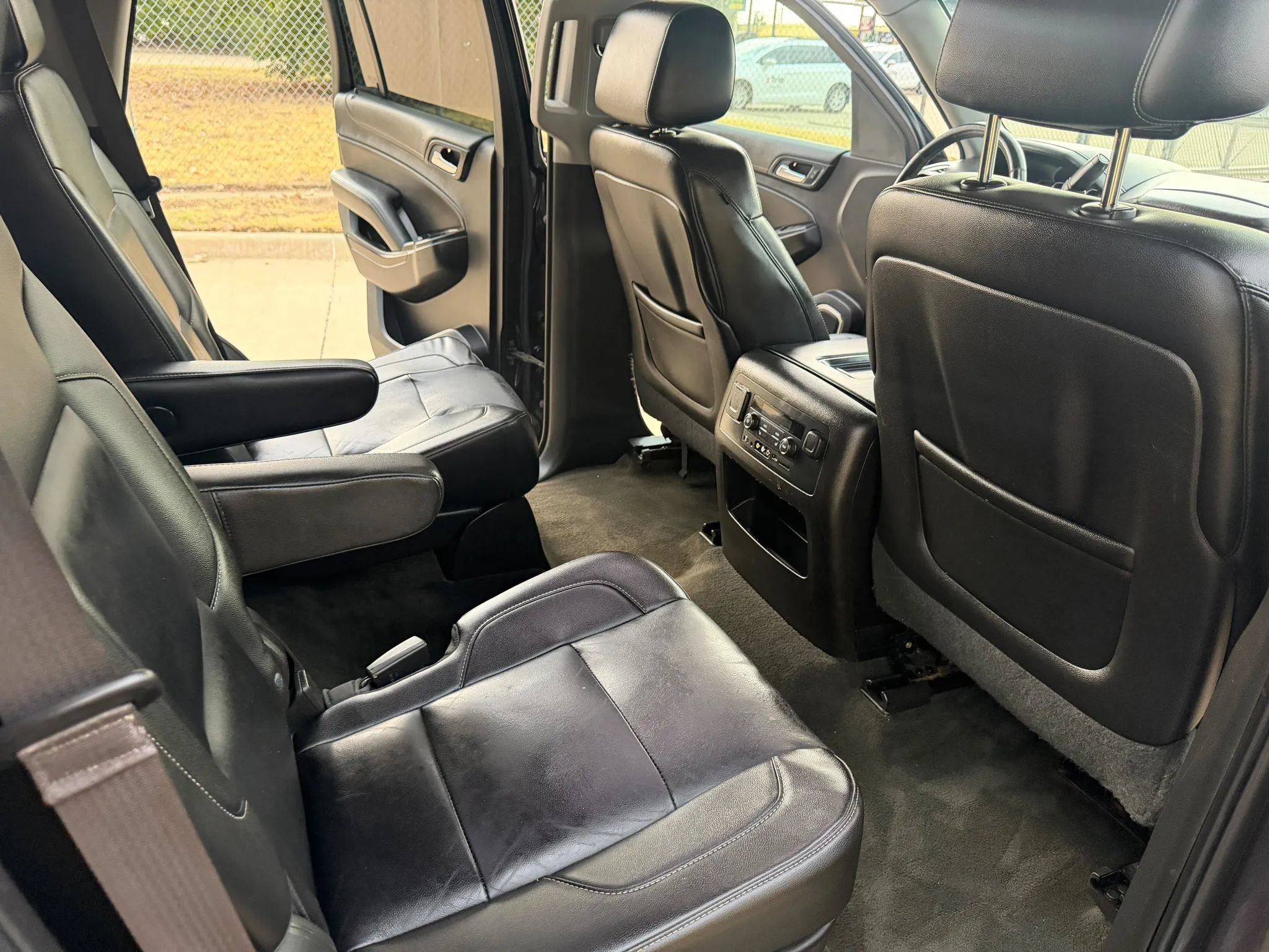 Used 2015 Chevrolet Tahoe LT RWD image 23
