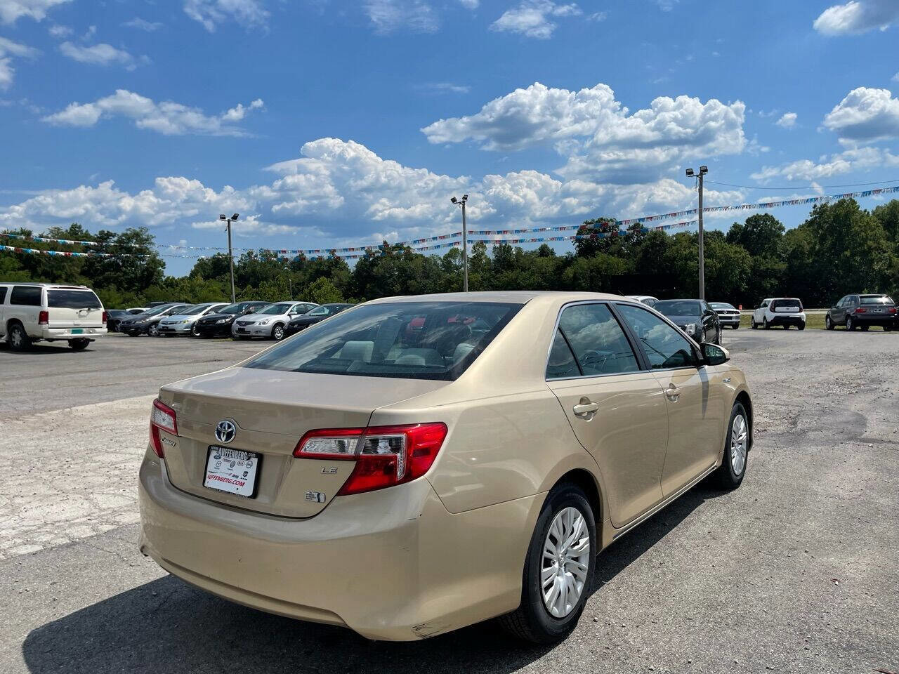 Used 2012 Toyota Camry LE FWD image 6