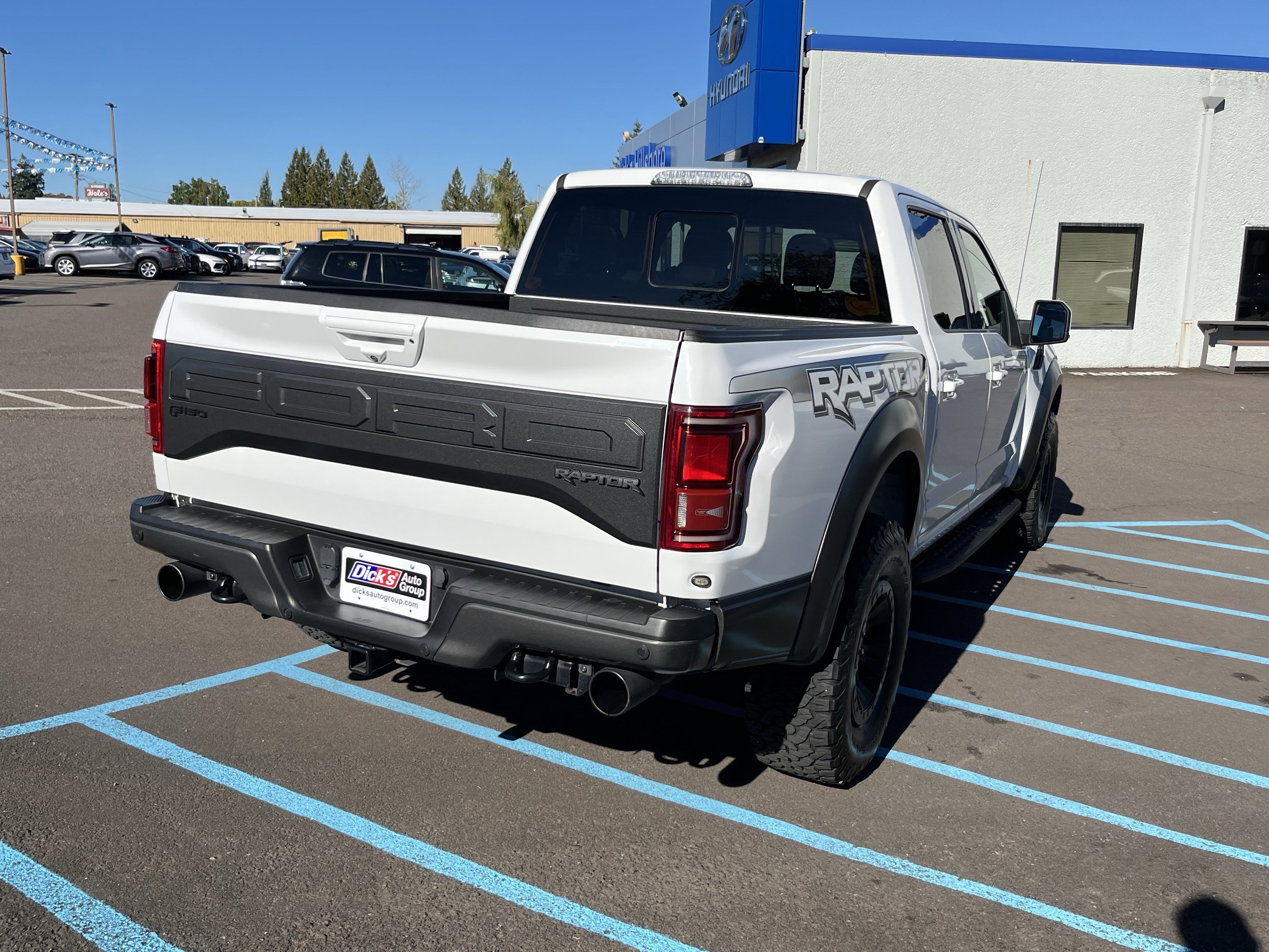 Used 2018 Ford F150 Raptor w/ Equipment Group 802A Luxury image 5