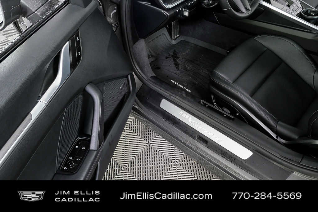Used 2024 Porsche 911 Carrera w/ Premium Package image 8