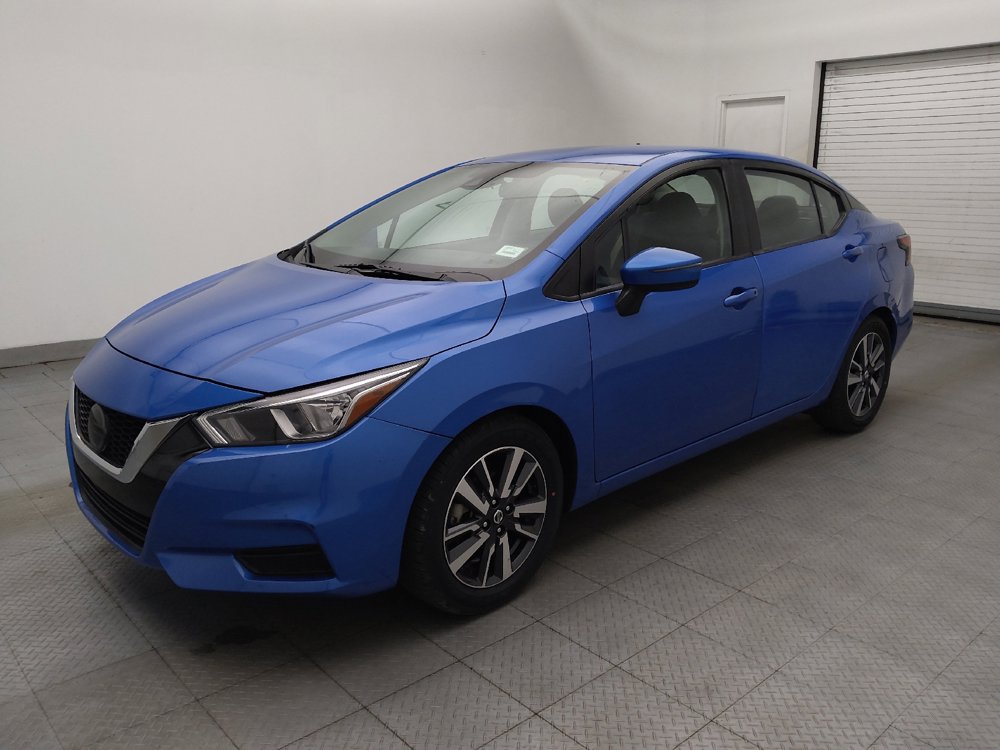 Used 2021 Nissan Versa SV FWD image 2