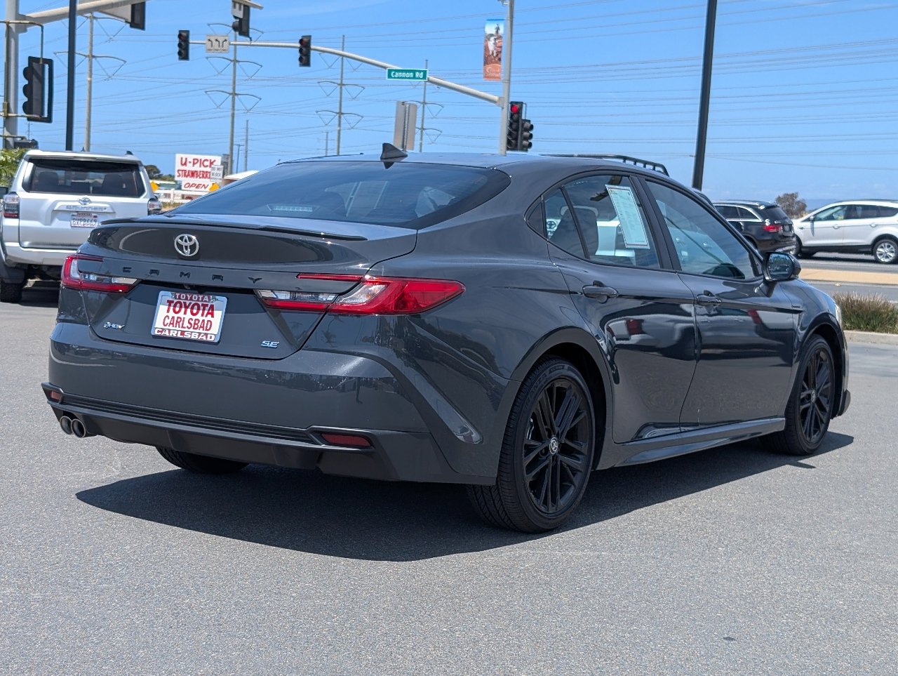 Used 2026 Toyota Camry SE FWD image 13