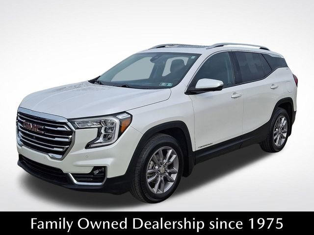 Used 2022 GMC Terrain SLT w/ Infotainment Package II image 3