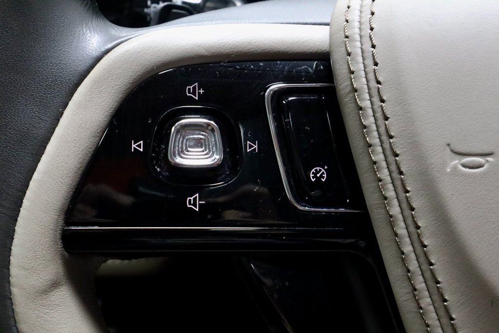 Used 2023 Lincoln Aviator Reserve w/ Class IV Trailer Tow Package image 31