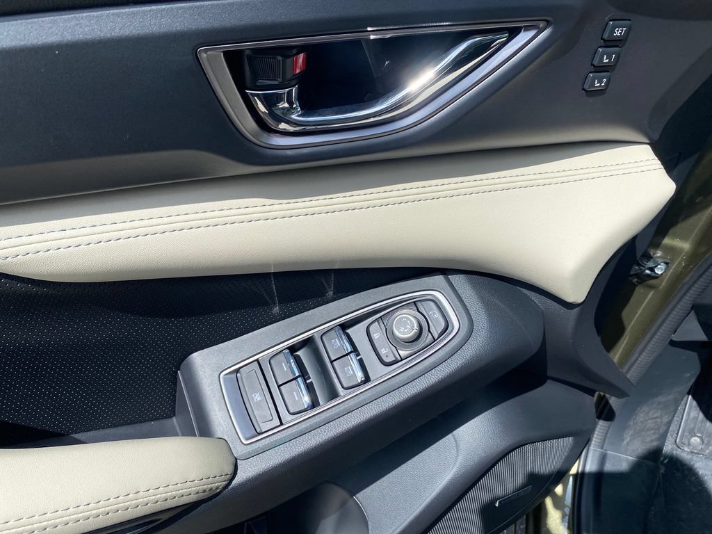 New 2026 Subaru Ascent Limited AWD/4WD image 9