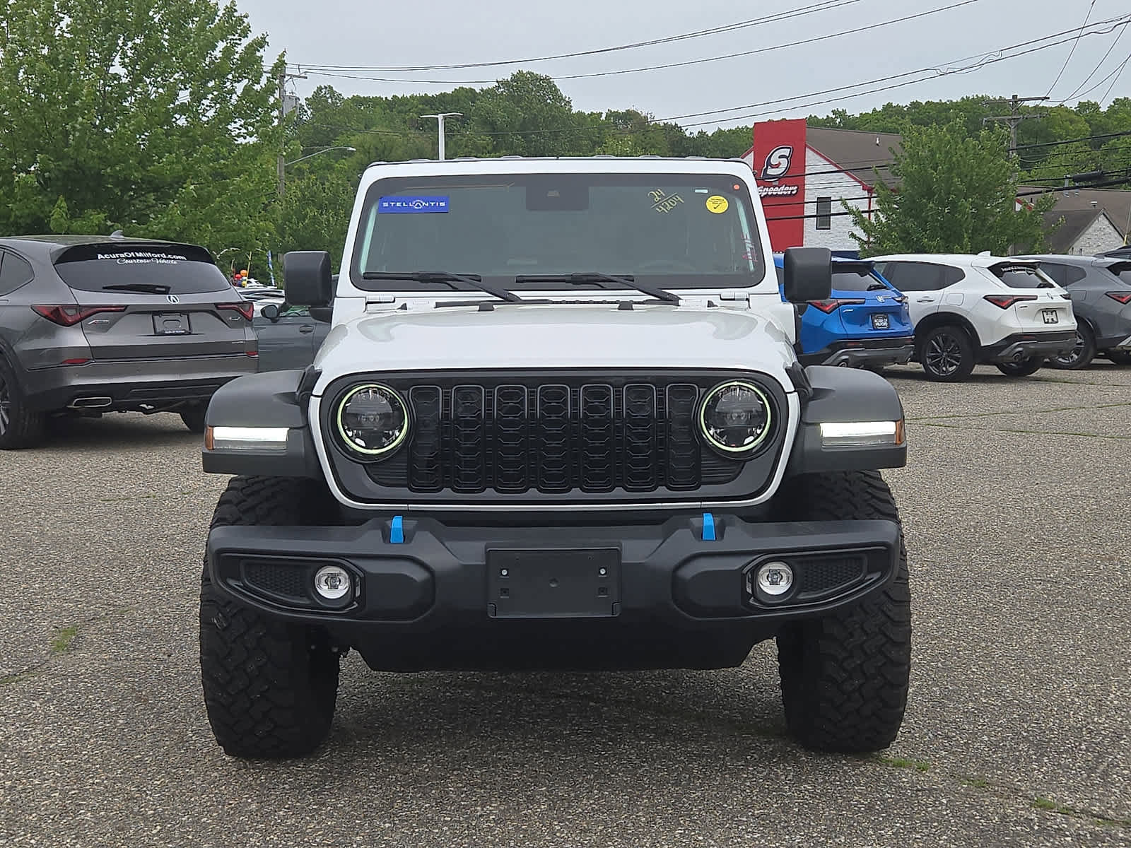 Used 2024 Jeep Wrangler Unlimited AWD/4WD image 2
