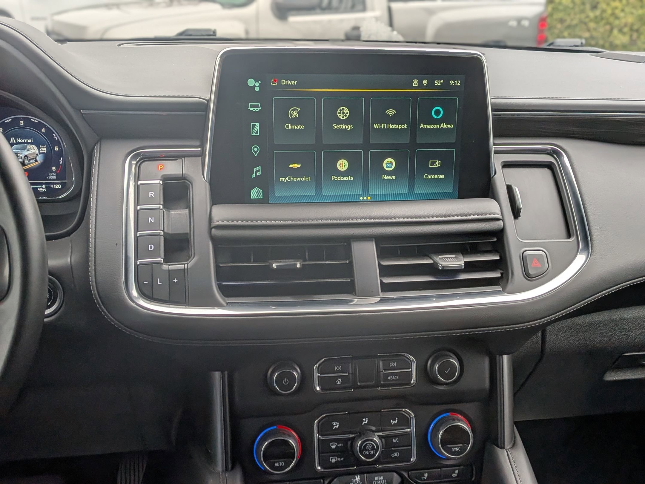 Used 2024 Chevrolet Tahoe LT AWD/4WD image 26