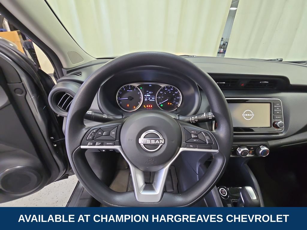 Used 2022 Nissan Kicks S FWD image 14