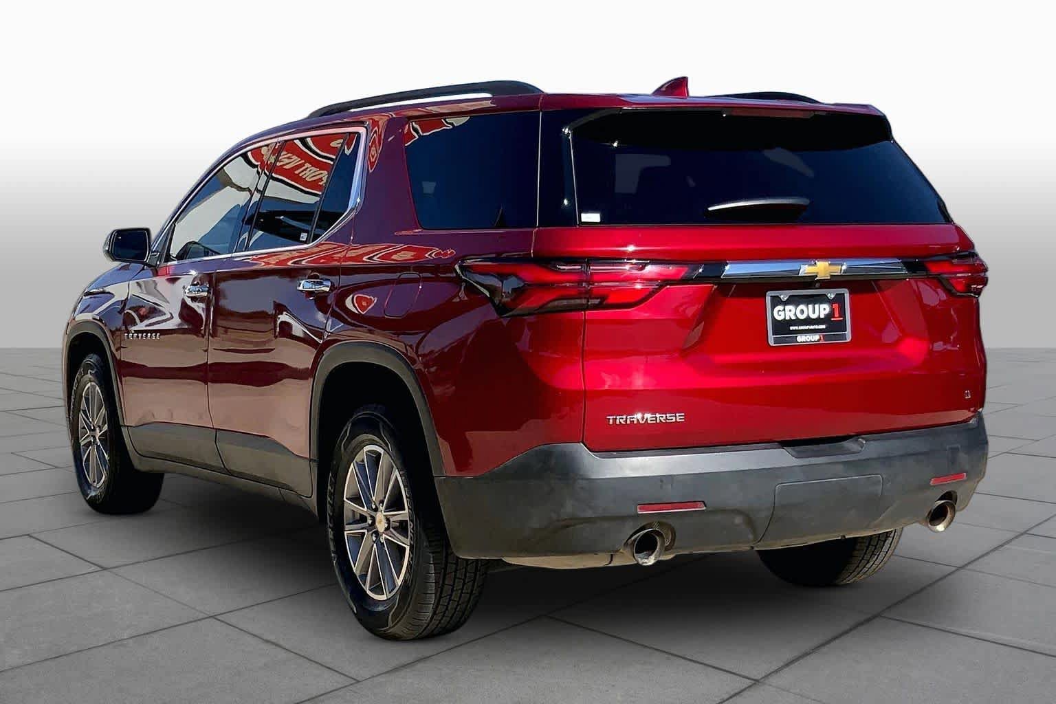 Used 2023 Chevrolet Traverse LT FWD image 12