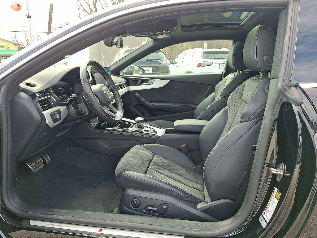 Used 2022 Audi A5 2.0T Premium Plus w/ Premium Plus image 11