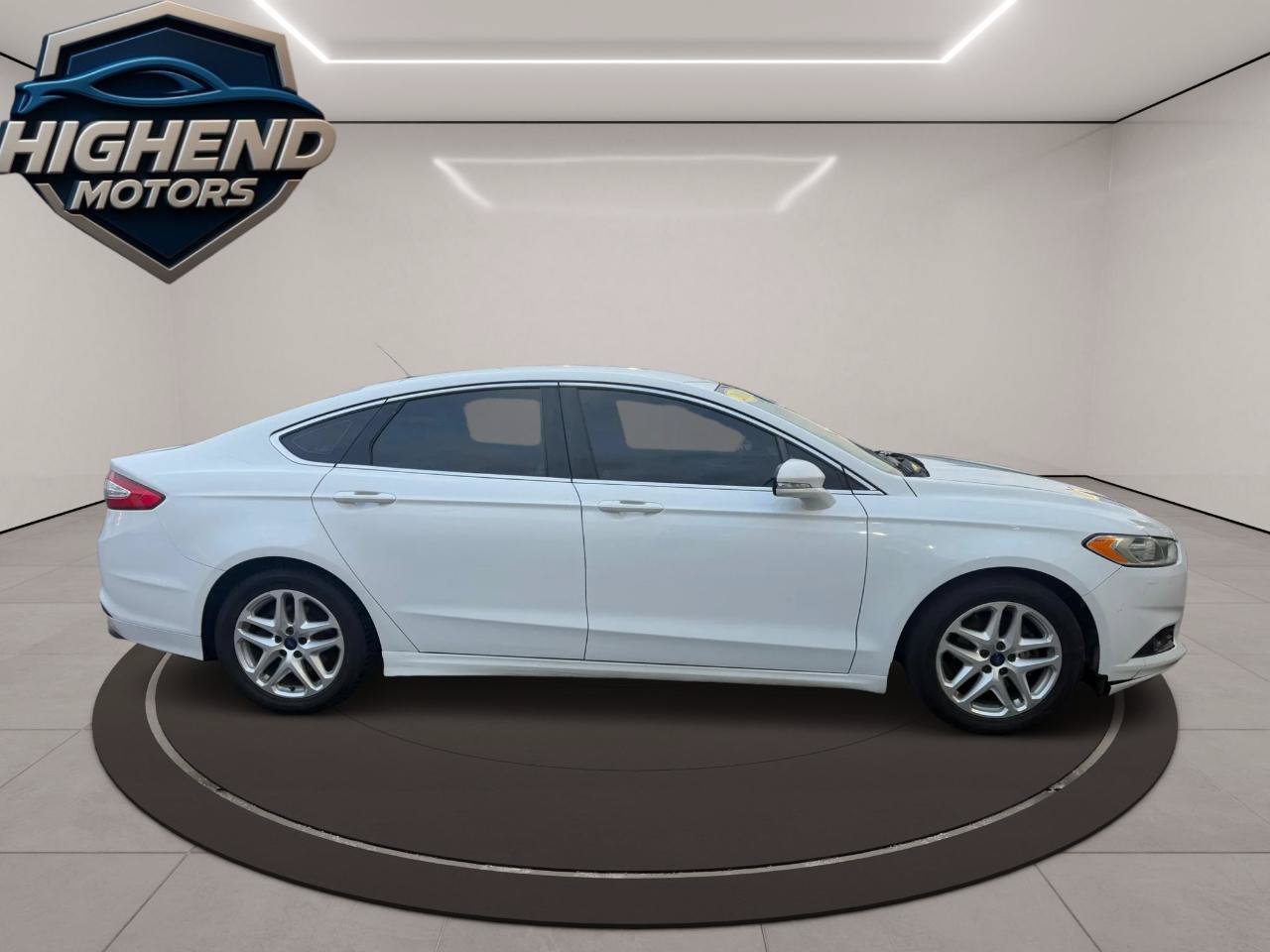Used 2016 Ford Fusion SE w/ Equipment Group 202A FWD image 8