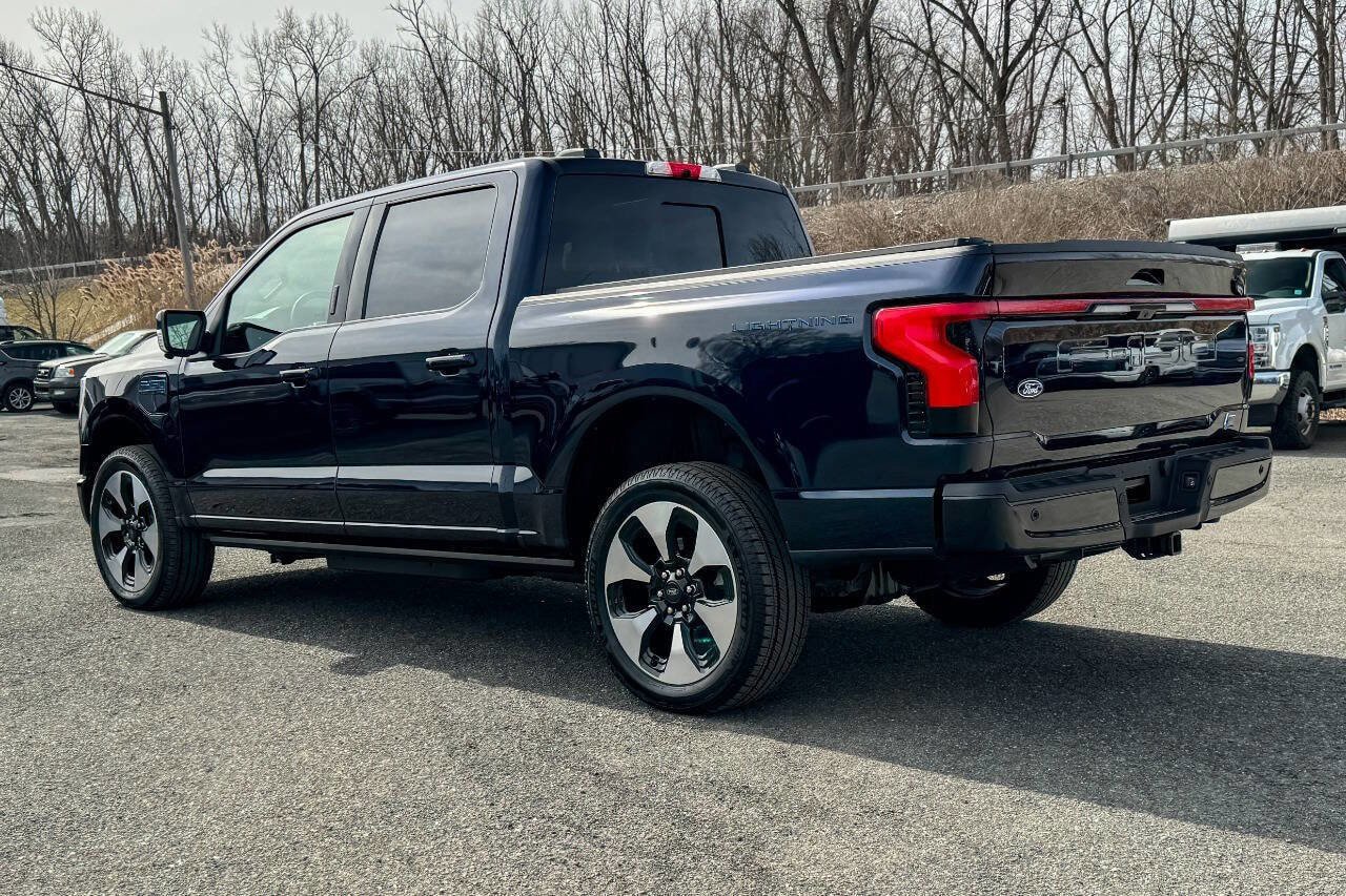 Used 2025 Ford F150 Lightning Platinum AWD/4WD image 5