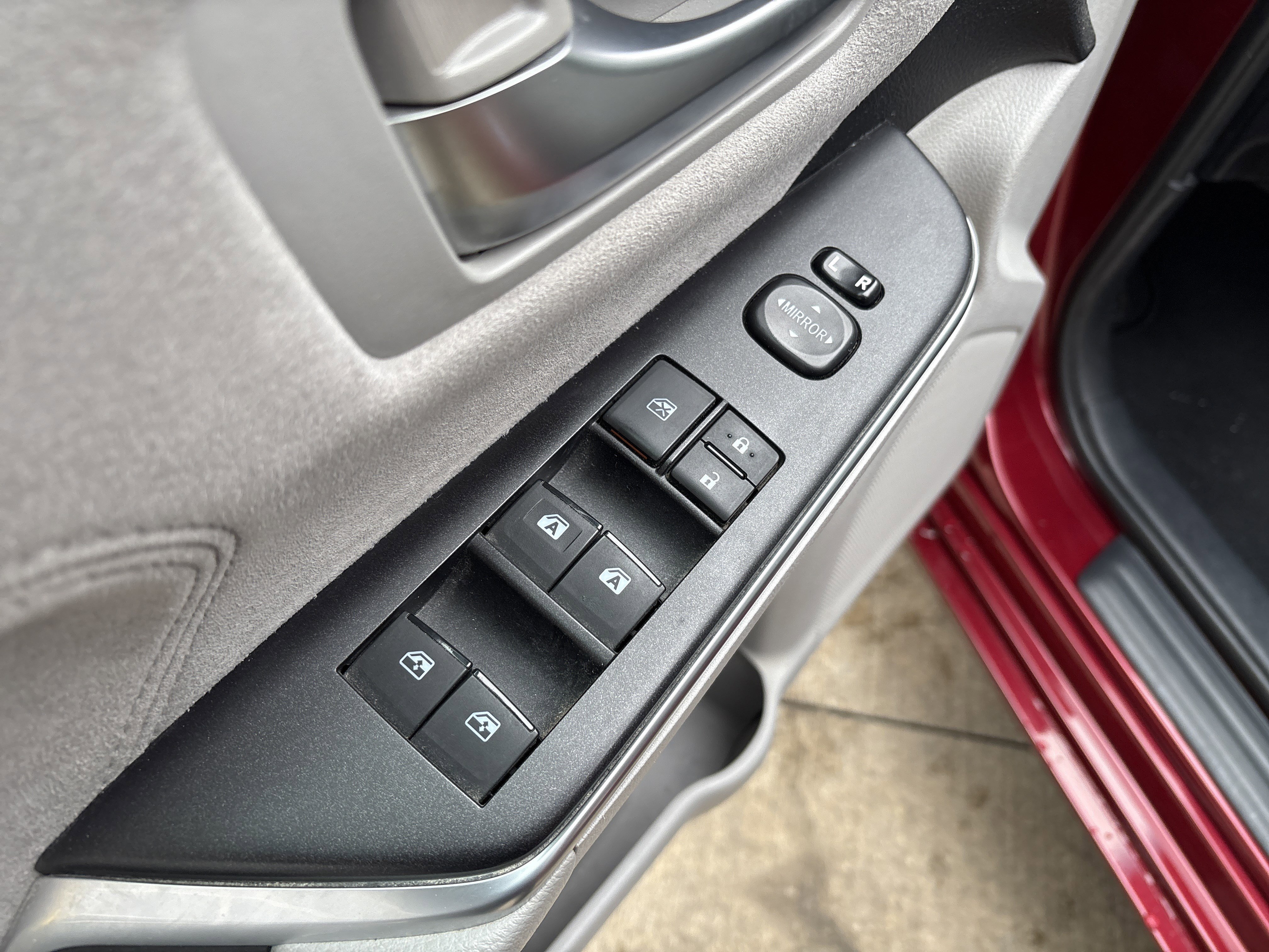 Used 2015 Toyota Camry XSE image 15