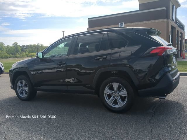 Used 2025 Toyota RAV4 XLE AWD/4WD image 7