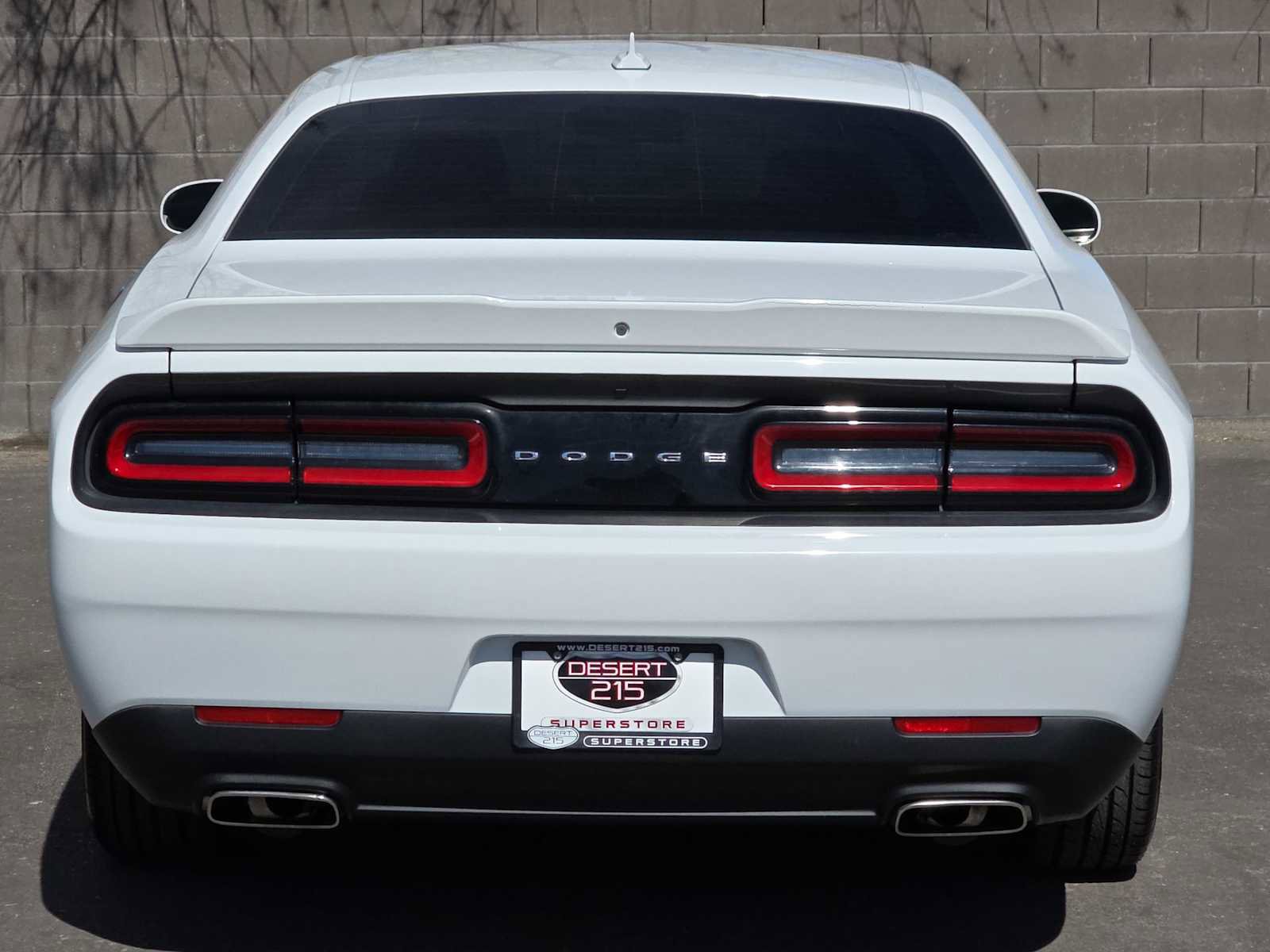 Used 2022 Dodge Challenger SXT image 8