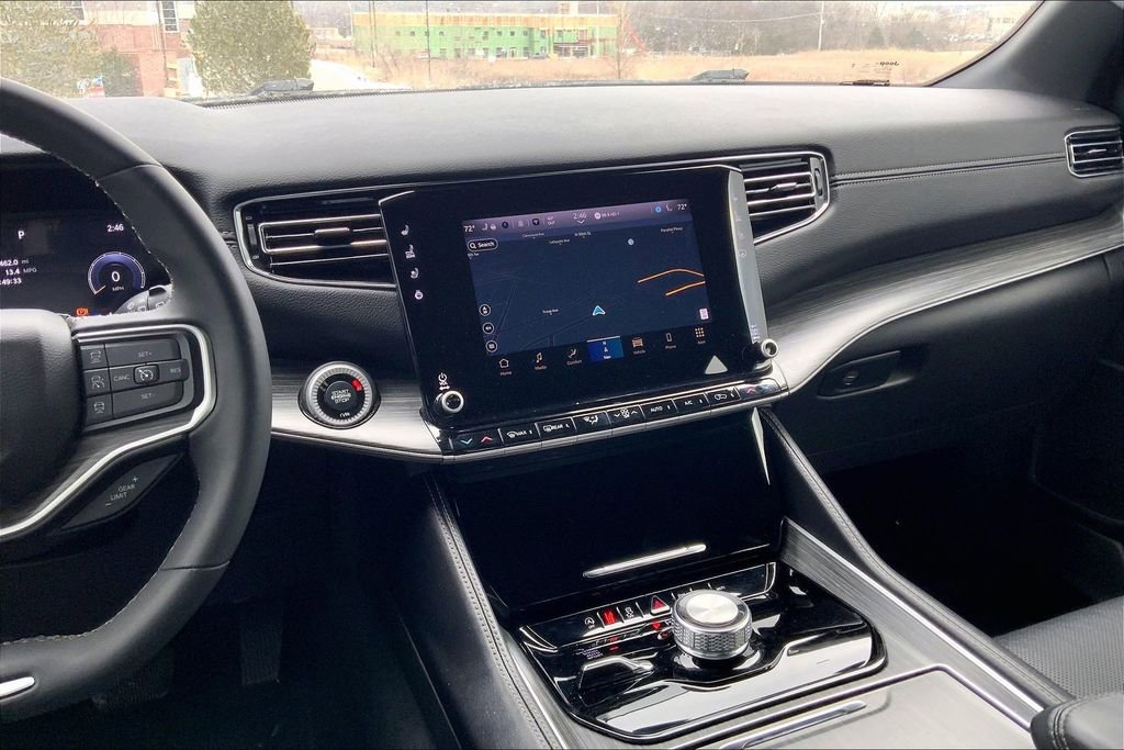 Used 2023 Jeep Wagoneer Series II image 11